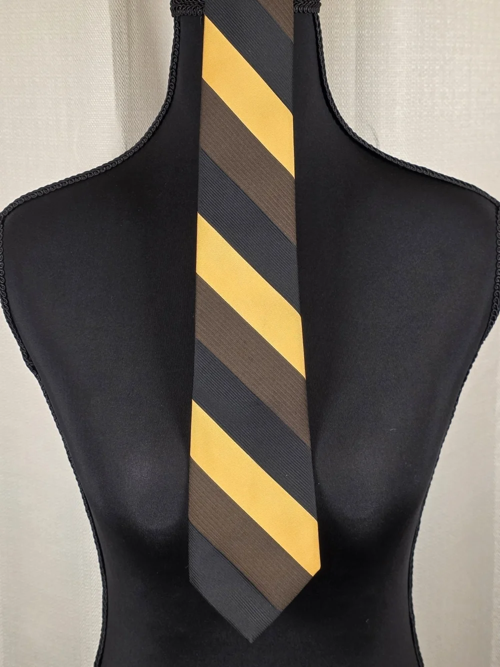 Towncraft Gold Black Striped Tie 3” Classic 90s Retro